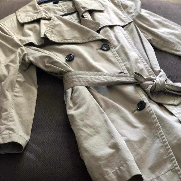 Jackets & Blazers - Trench Coat / Gap